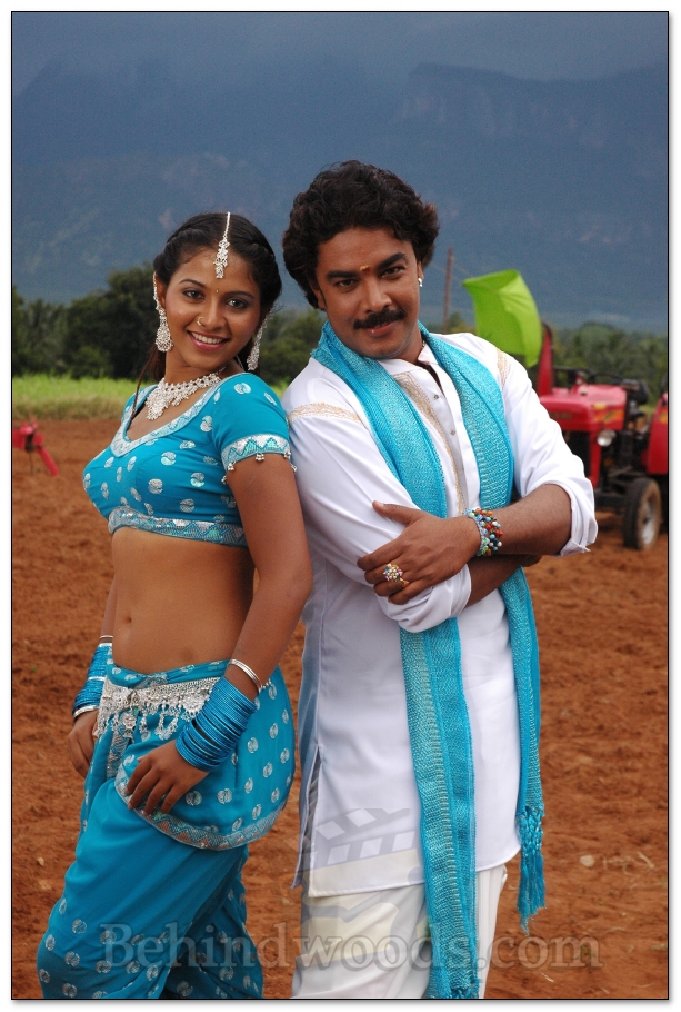 Aayutham seivom Movie Gallery