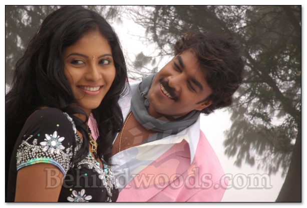 Aayutham seivom Movie Gallery