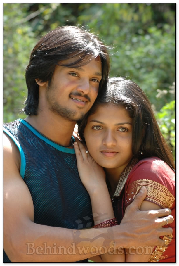 Kadhalil Vizhundhen Movie Gallery