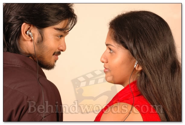 Kadhalil Vizhundhen Movie Gallery