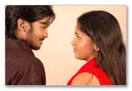 Kadhalil Vizhundhen Movie Gallery