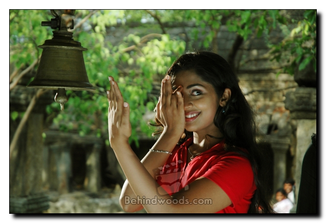 Sila Nerangalil Movie - Gallery