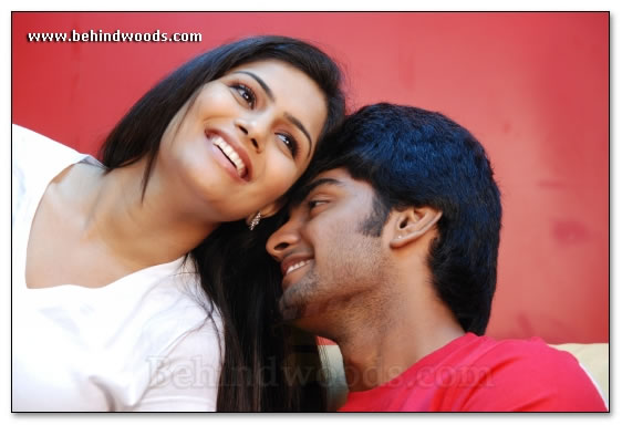 Aanandham Aarambam Movie: Images