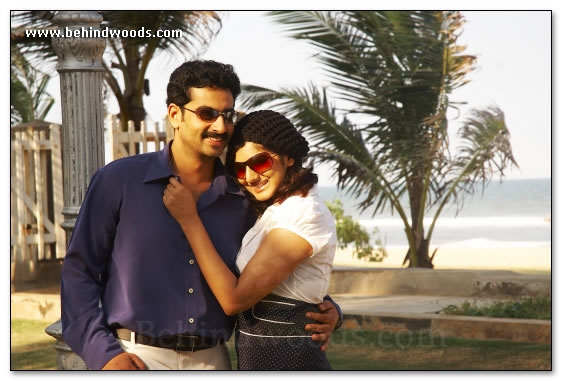 Marubadiyum Oru Kadhal-Anoop - Images