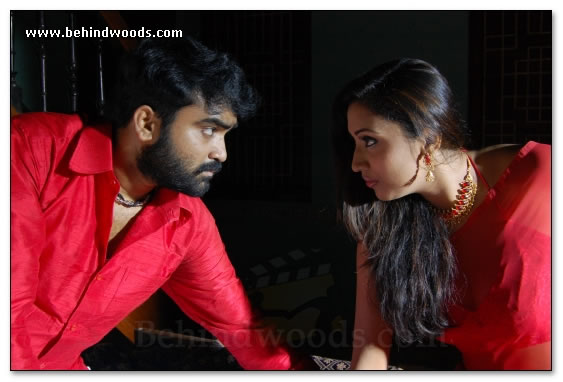 Poova Thalaiya Movie Gallery 