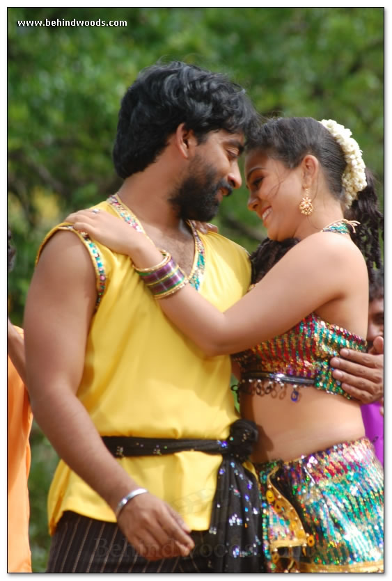 Poova Thalaiya Movie Gallery 