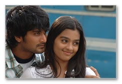 Yean ippadi mayakkinai: Movie images