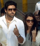Bollywood Stars cast their Votes