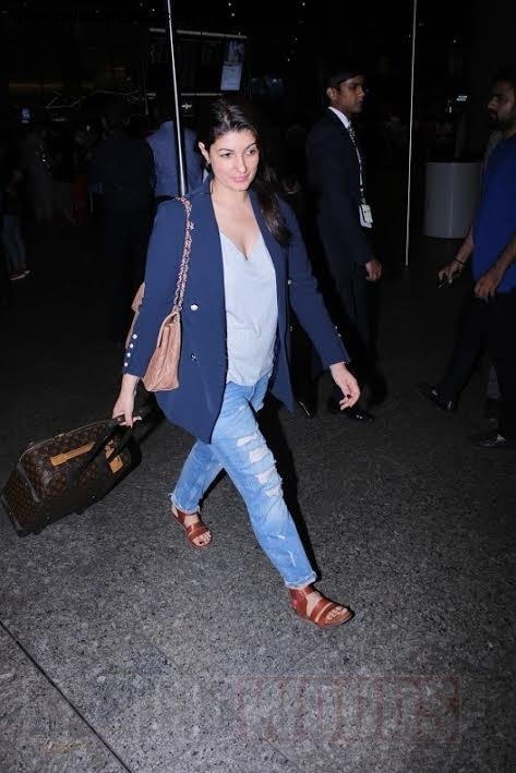 Twinkle Khanna Sex Video - Twinkle Khanna Spotted At International Airport, Event Gallery, Twinkle  Khanna