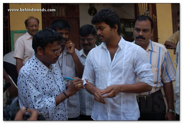 Ajith, Vijay and Sarath Vote - Images