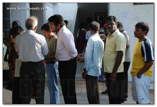 Ajith, Vijay and Sarath Vote - Images