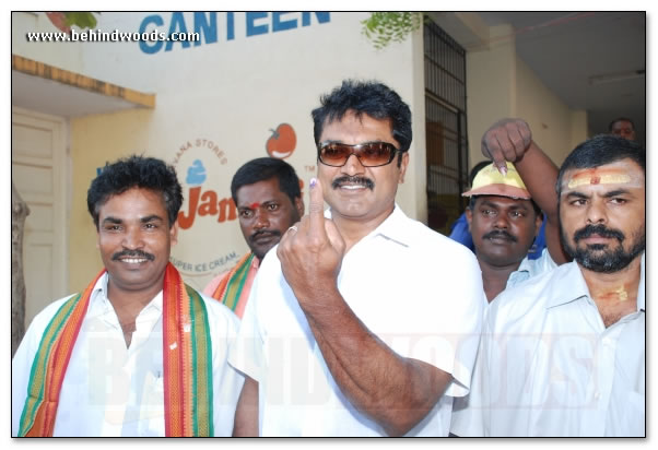 Ajith, Vijay and Sarath Vote - Images