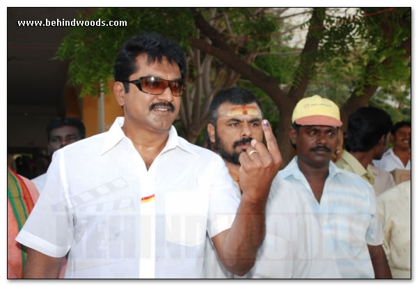 Ajith, Vijay and Sarath Vote - Images