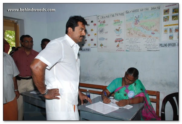 Ajith, Vijay and Sarath Vote - Images