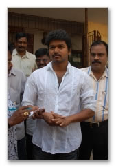 Ajith, Vijay and Sarath Vote - Images