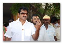 Ajith, Vijay and Sarath Vote - Images