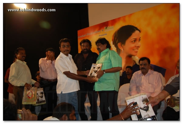 Alaiyodu Vilaiyadu Audio Launch - Images