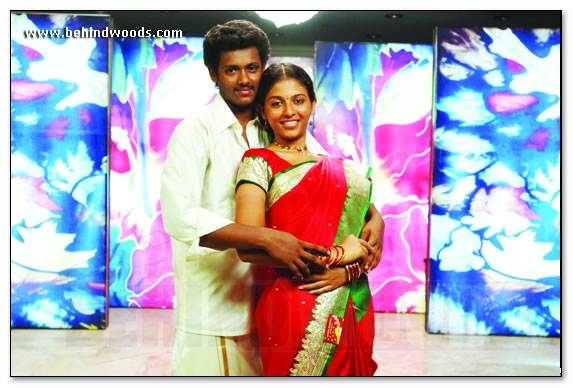 Angadi Theru Movie  Images