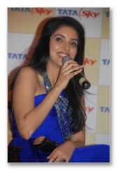 Asin dines with Tatasky winner - Images