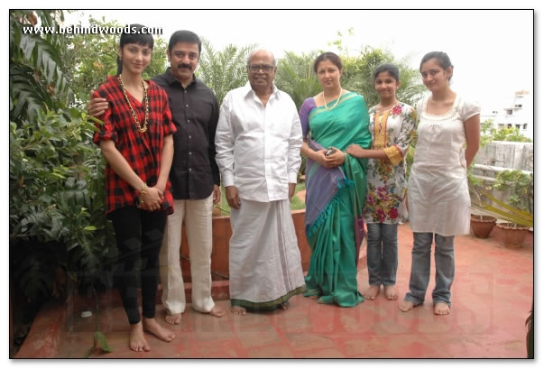 Kamal calls on K Balachander - images 