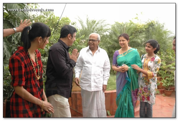 Kamal calls on K Balachander - images 