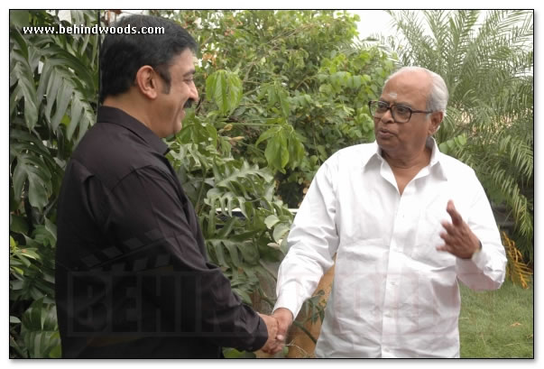 Kamal calls on K Balachander - images 