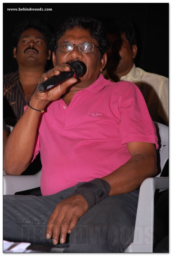 Bharathiraja and Seeman campaign - Images