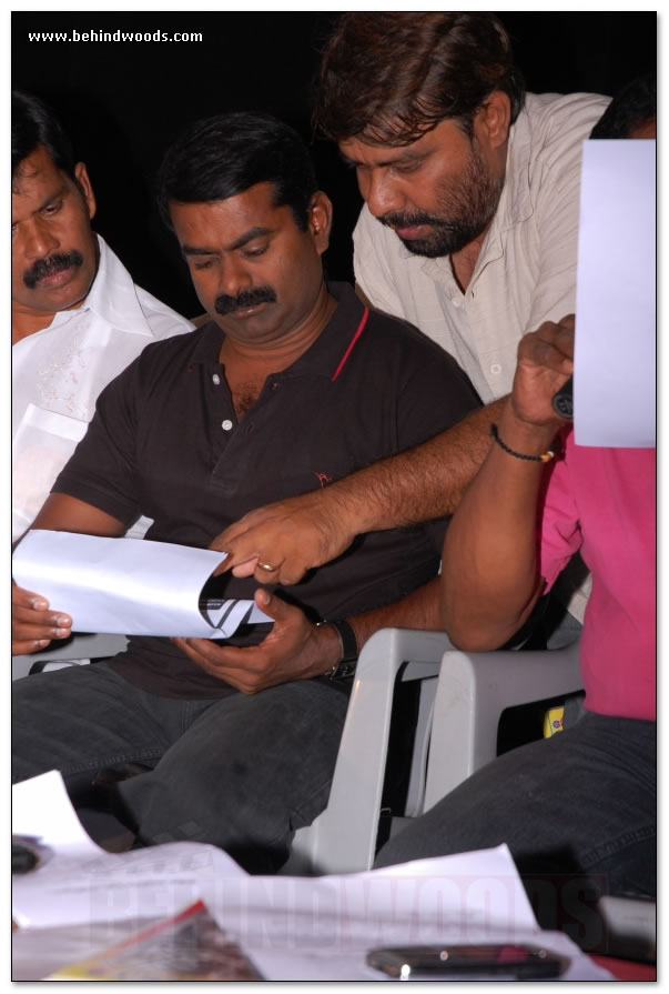 Bharathiraja and Seeman campaign - Images