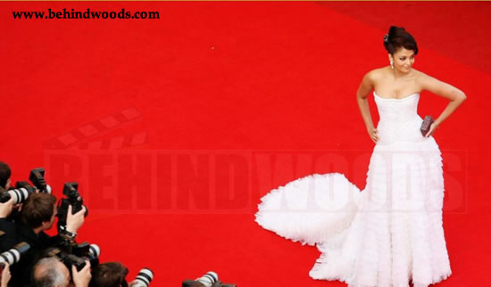 Aishwarya at Up Premiere at the Cannes 2009 - Images