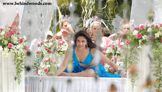 Actres Deepika Padukone - Images