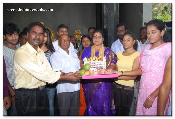 En Jeevanukkaga Movie Launch - Images