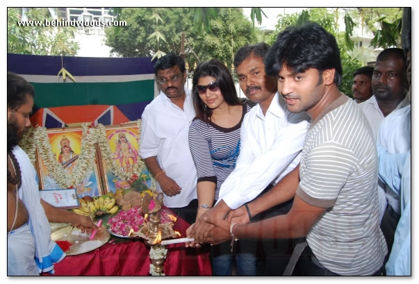 En Jeevanukkaga Movie Launch - Images