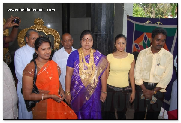 En Jeevanukkaga Movie Launch - Images