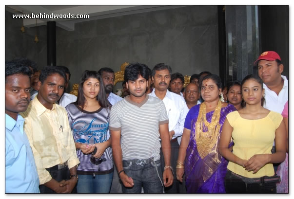 En Jeevanukkaga Movie Launch - Images