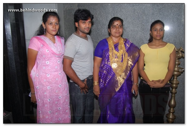 En Jeevanukkaga Movie Launch - Images