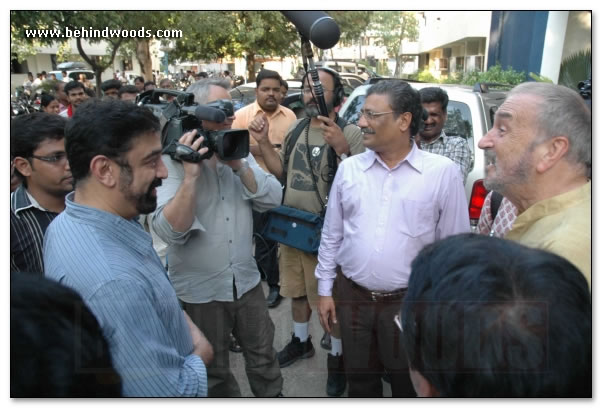 Kamal Haasan Meets French Writer & Director Jean Claude Carriere  Images