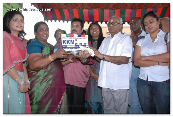 Kola Kolaya Mundhirikka  Movie Launch: Images