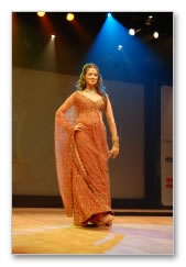 Lakshmi Rai sizzles on the ramp - Images