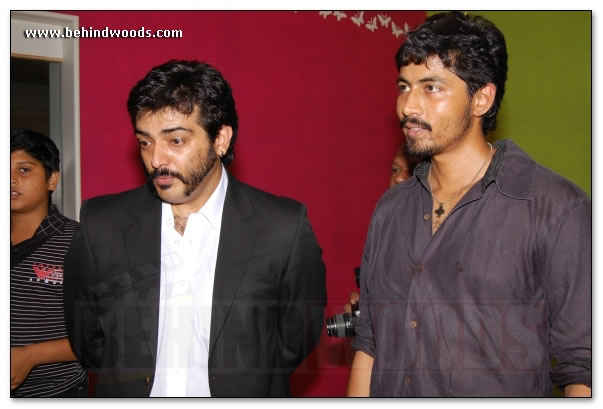 Rahman & Ajith honor late musician - images