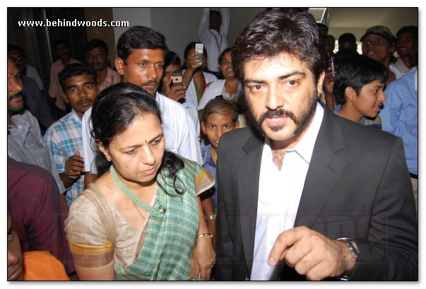 Rahman & Ajith honor late musician - images