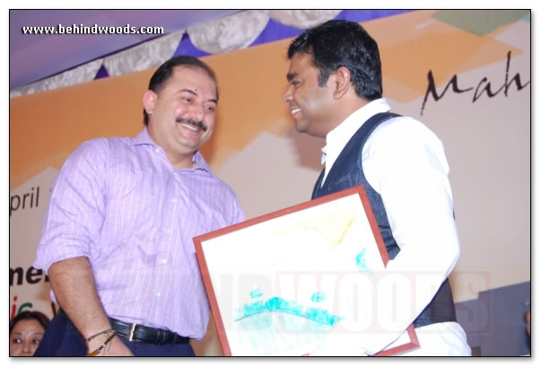 Rahman & Ajith honor late musician - images