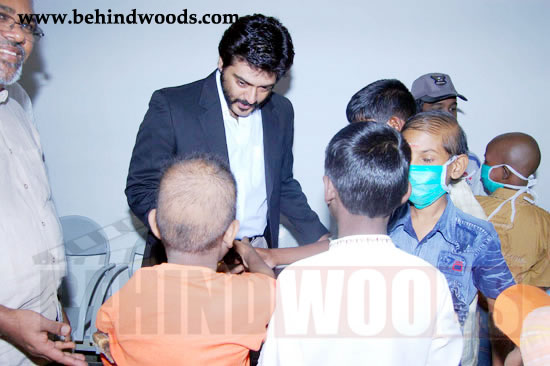 Rahman & Ajith honor late musician - images