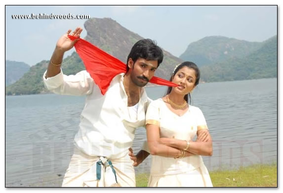 Sarithiram Movie Images