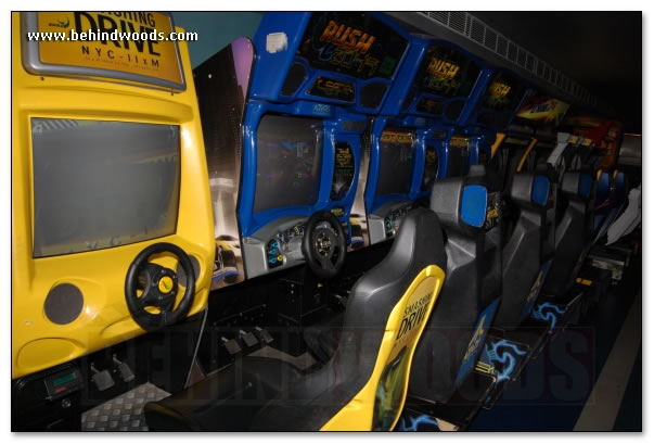 Sathyam launches Arcade games  Images