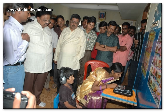 SPB fans for a social cause - images