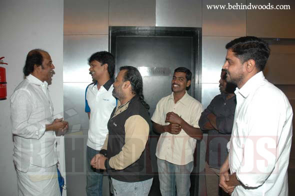 Superstar with Vennila Kabadi Kuzhu team -  images