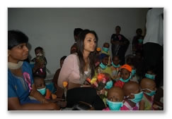 Trisha visits Cancer Institute - Images