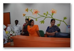 Trisha visits Cancer Institute - Images