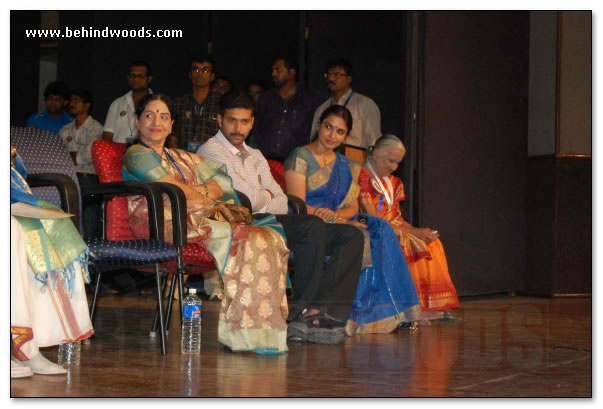 Ulagayutha Tamil Takie Awards - Images