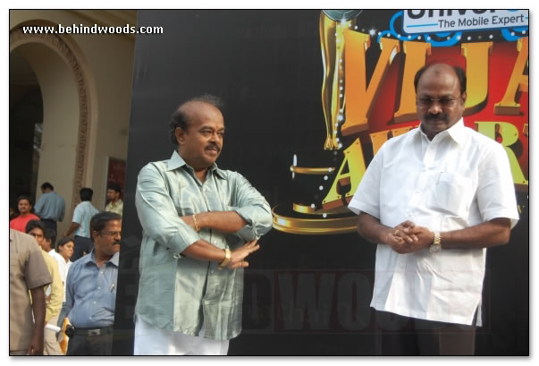 Vijay awards bus flagged off - Images